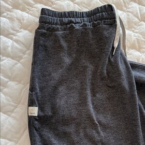 Vuori Performance Joggers